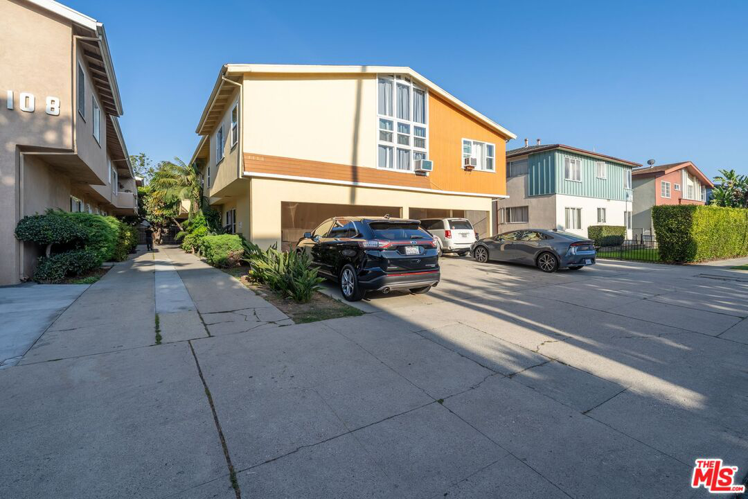 1114 S Sherbourne Dr - street view